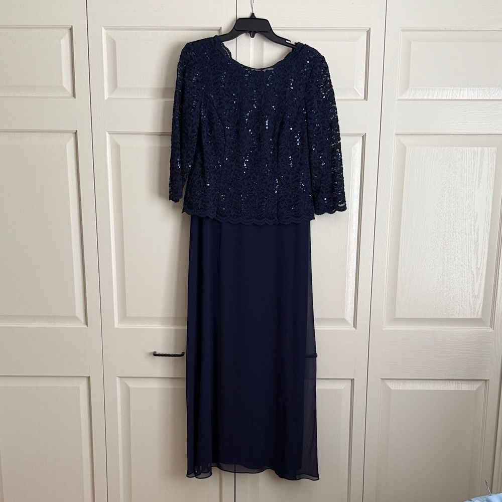 ALEX Evenings Petite Navy Blue 3/4 Sleeve Long Dress with Lace and Sequin Top